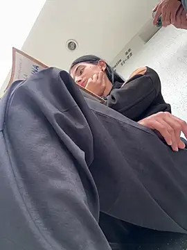 Ema Rose  online show from 02.01.26