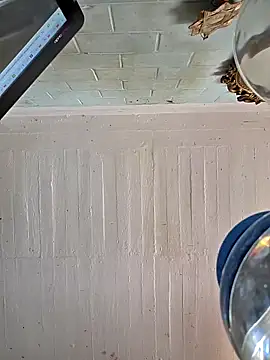 Snapshot of karelyruiz15 chatting on 02.25.26 karelyruiz15 online show from 02.25.26