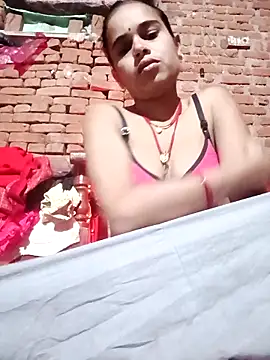 Snapshot of Fency_Love143 chatting on 02.05.26 Fency Love143 online show from 02.05.26