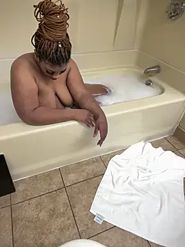 Ghoulsnooze 19 online show from 04.19.26