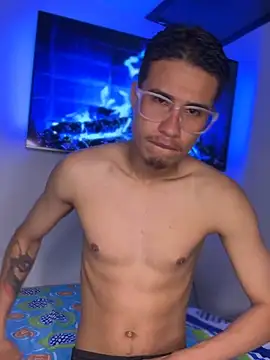 Snapshot of Latin_Paisa_Boy chatting on 03.08.26 Latin Paisa Boy online show from 03.08.26