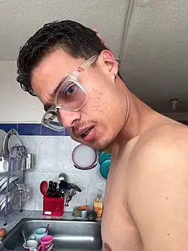 Snapshot of Latin_Paisa_Boy chatting on 03.22.26 Latin Paisa Boy online show from 03.22.26