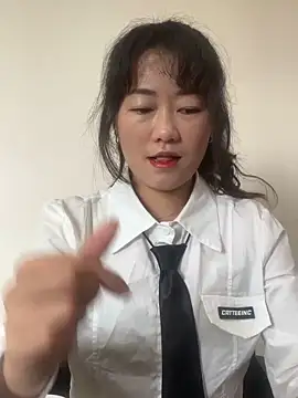Snapshot of Molly-xiao chatting on 04.16.26 Molly-xiao online show from 04.16.26