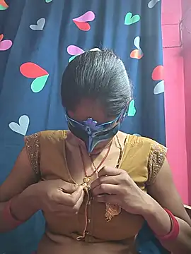 Snapshot of Naughty_Seema chatting on 06.30.26 Naughty Seema online show from 06.30.26