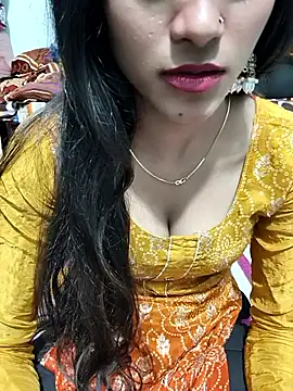 Yours-Zeenat online show from 02.23.26