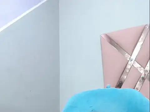 latina ts july online show from 02.20.26