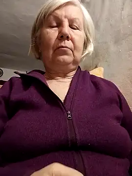 Snapshot of KlaudiaDarling chatting on 02.05.26 KlaudiaDarling online show from 02.05.26