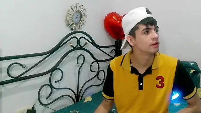 nico22love online show from 02.25.26