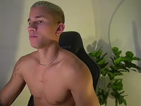 Thin tommy11 online show from 03.18.26