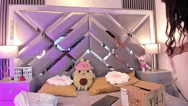 melody  sweet  online show from 05.17.26