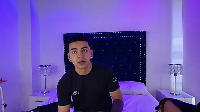 Jaden and sofia online show from 04.22.26