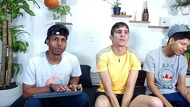 Interracial Snow Bunny online show from 02.17.26