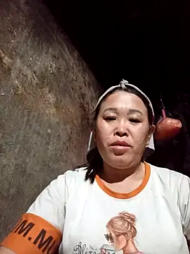 Snapshot of dakota-kis chatting on 02.14.26 dakota-kis online show from 02.14.26