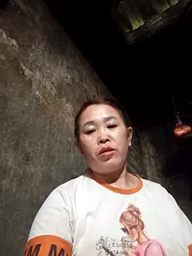 Snapshot of dakota-kis chatting on 03.26.26 dakota-kis online show from 03.26.26