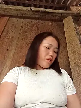 Snapshot of dakota-kis chatting on 03.27.26 dakota-kis online show from 03.27.26