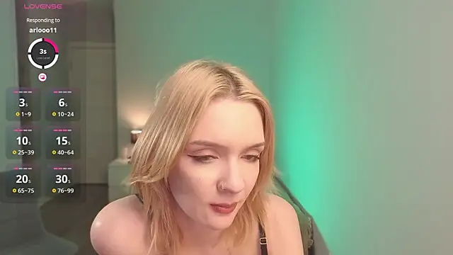 lily moony online show from 05.10.26