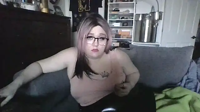 UnpleasantFan156 online show from 03.22.26