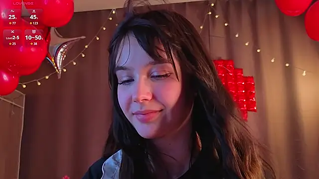 Snapshot of KiraYukimura chatting on 02.15.26 KiraYukimura online show from 02.15.26