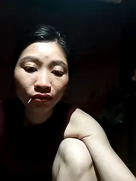 Snapshot of Hiniyk2 chatting on 04.20.26 Hiniyk2 online show from 04.20.26