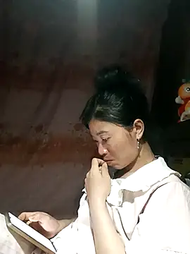 Snapshot of Hiniyk2 chatting on 04.23.26 Hiniyk2 online show from 04.23.26