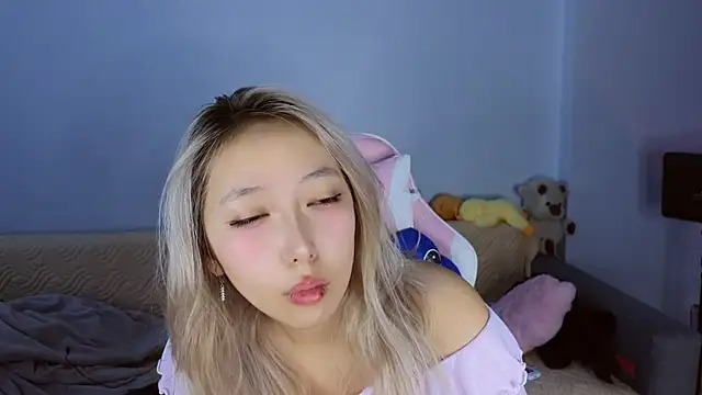 jasmilee online show from 02.10.26