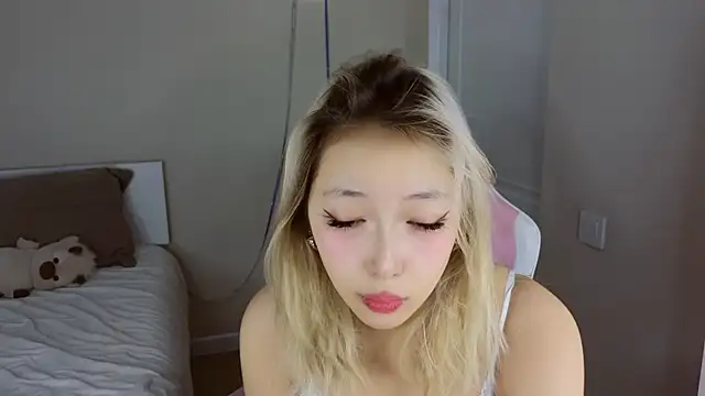 jasmilee online show from 03.05.26