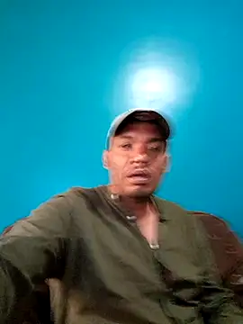 latinomoreno95 online show from 06.15.26