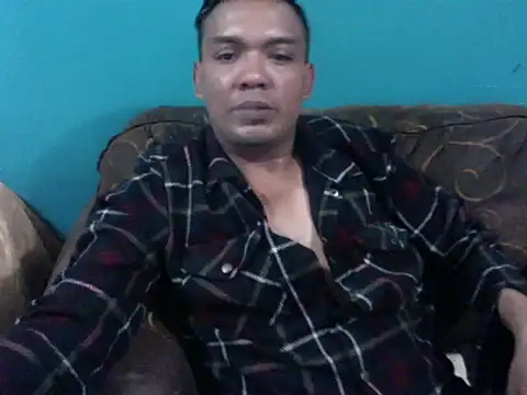 latinomoreno95 online show from 07.17.26