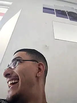 Fefe2805 online show from 04.15.26