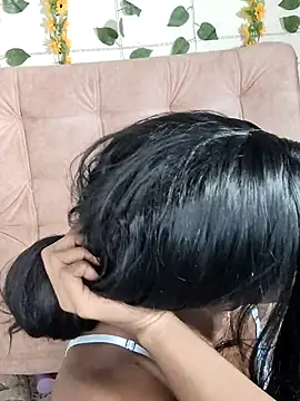 Nahomy-sm online show from 04.23.26