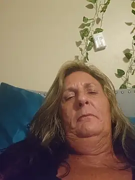 HotAzMilf online show from 05.23.26
