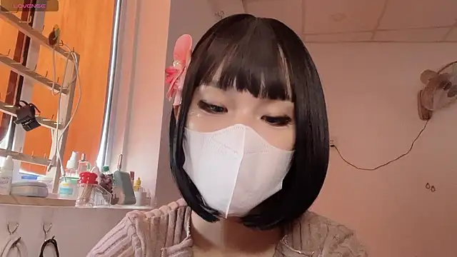 Snapshot of Tieu-May chatting on 02.12.26 Tieu-May online show from 02.12.26