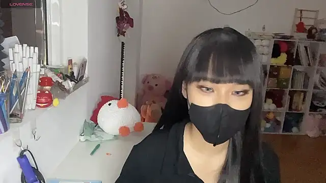 Snapshot of Tieu-May chatting on 03.03.26 Tieu-May online show from 03.03.26