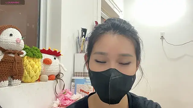 Tieu-May online show from 03.28.26