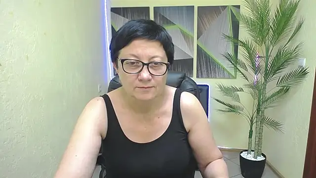 Snapshot of EmilyL0ve chatting on 07.26.26 EmilyL0ve online show from 07.26.26