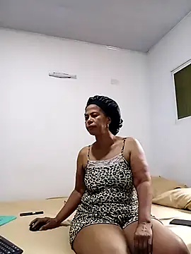 Snapshot of IIv0ryN0IIReX-XX chatting on 02.01.26 IIv0ryN0IIReX-XX online show from 02.01.26