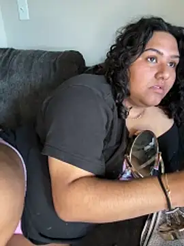 Angeliccreamyrican online show from 04.17.26