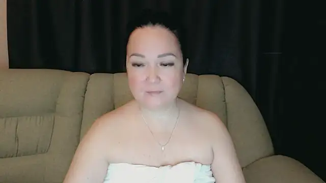 Snapshot of infinity_loveliness chatting on 09.21.25 infinity loveliness online show from 09.21.25