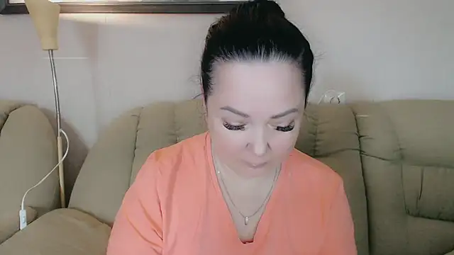 Snapshot of infinity_loveliness chatting on 02.11.26 infinity loveliness online show from 02.11.26