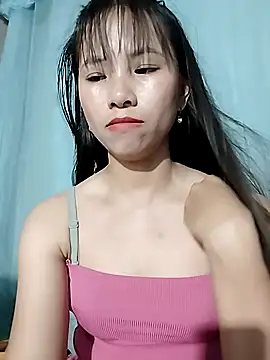 Snapshot of Wily-06 chatting on 04.14.26 Wily-06 online show from 04.14.26