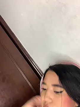 DulcePiink online show from 02.21.26