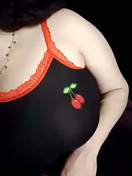 charmoutak nada online show from 04.18.26