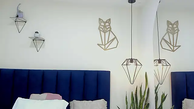 mayaevansmg online show from 02.19.26