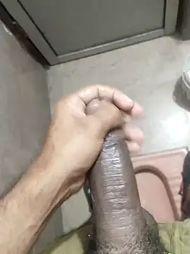 Snapshot of 8inchhere chatting on 02.08.26 8inchhere online show from 02.08.26