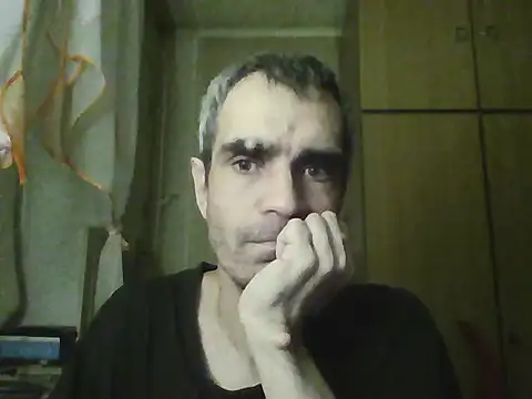 Snapshot of Gattuzoman85 chatting on 01.17.26 Gattuzoman85 online show from 01.17.26