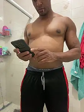 Snapshot of Betobob chatting on 04.05.26 Betobob online show from 04.05.26