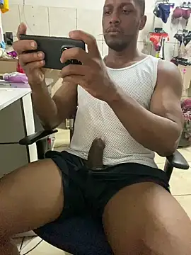 Snapshot of Betobob chatting on 04.09.26 Betobob online show from 04.09.26