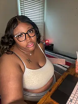 Chocolatebunnyxx96 online show from 03.21.26