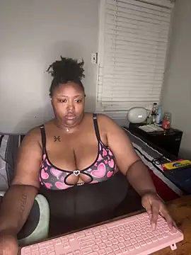 Snapshot of Chocolatebunnyxx96 chatting on 04.18.26 Chocolatebunnyxx96 online show from 04.18.26