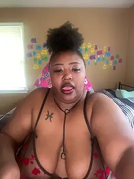 Snapshot of Chocolatebunnyxx96 chatting on 05.08.26 Chocolatebunnyxx96 online show from 05.08.26